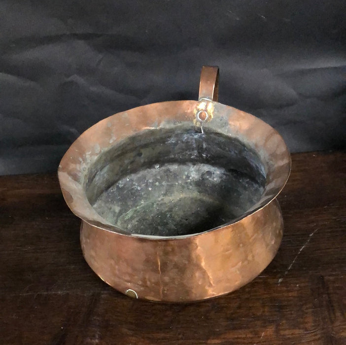 SMALL COPPER PLANTER POT