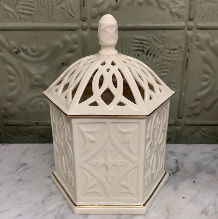 LARGE HEXAGONAL LENOX CANDLE WITH LID