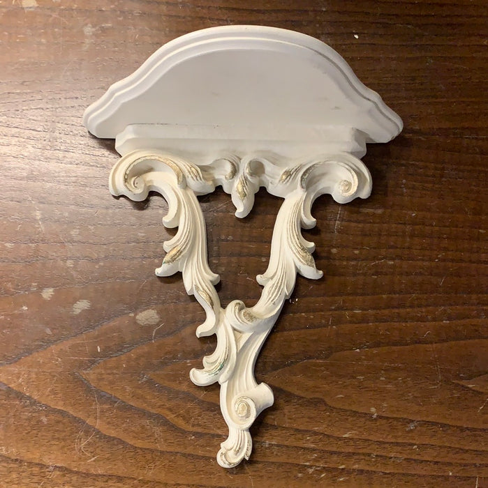 CARVED LITTLE ROCOCCO WHITE WITH GOLD SHELF