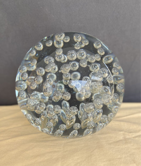 BUBBLE CRYSTAL BALL WITH FLAT BASE