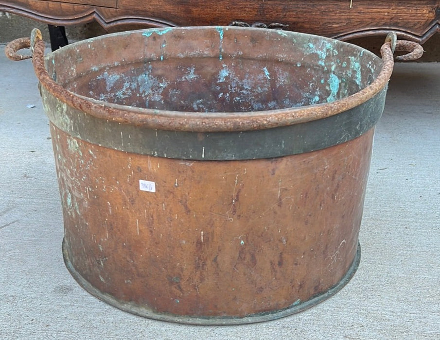 LARGE BRASS BANDED COPPER POT WITH IRON HANDLE