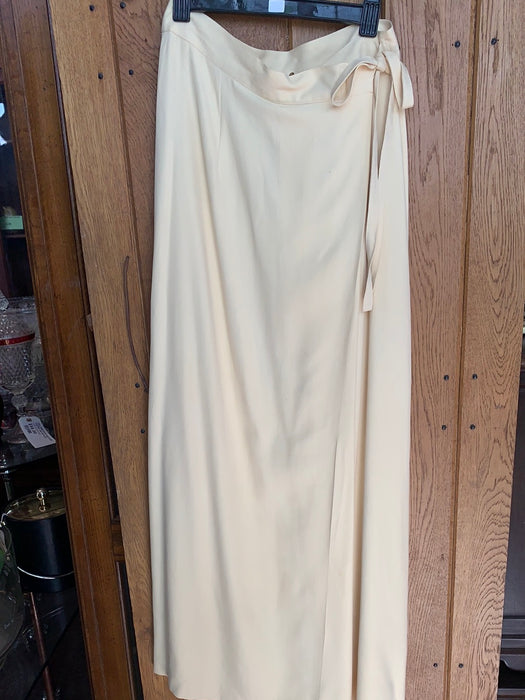 PALE YELLOW SILK SKIRT
