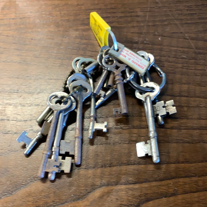 SET OF KEYS