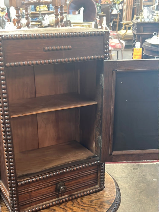 BEVELED MIRROR PINE MEDICINE CABINET WITH BEADING