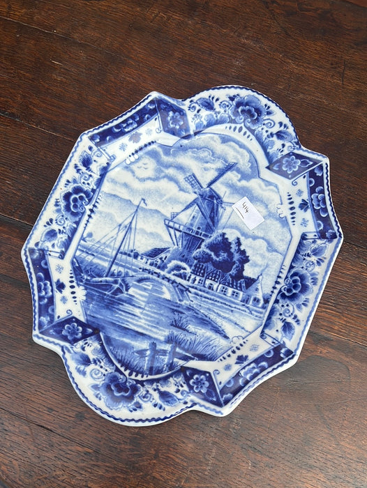 SHAPED BLUE AND WHITE DELFT WINDMILL PLATTER/PLAQUE