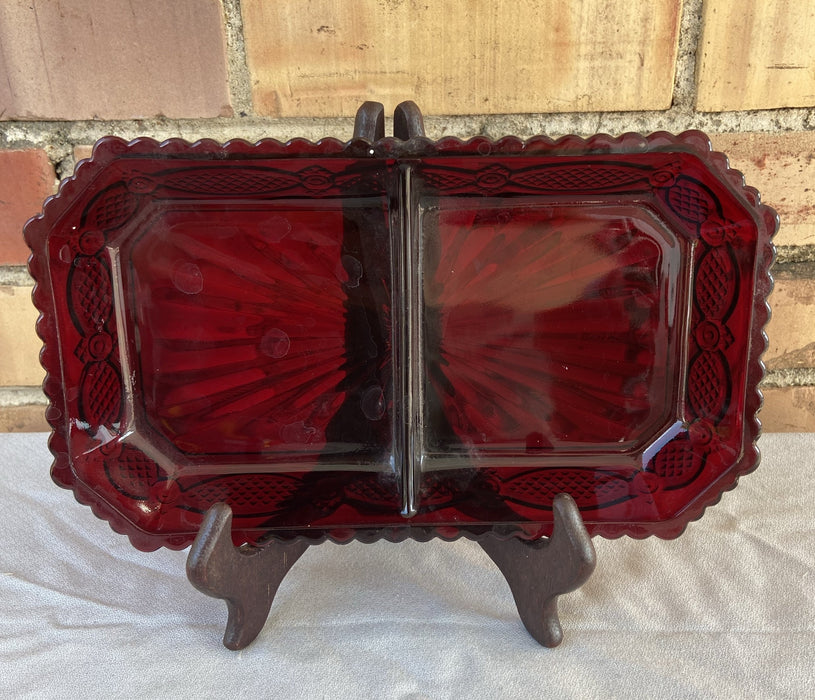 RUBY GLASS DIVIDED TRAY