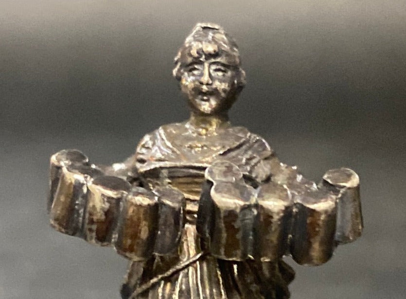 SILVER BARMAID FINIAL