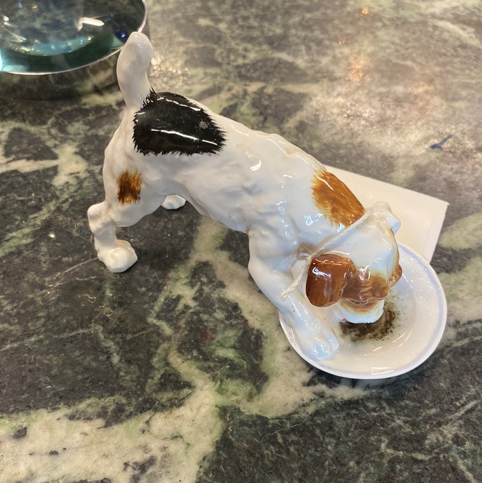 ROYAL DOULTON FEEDING DOG