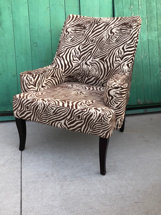 CONTEMORARY ZEBRA PRINT CHAIR