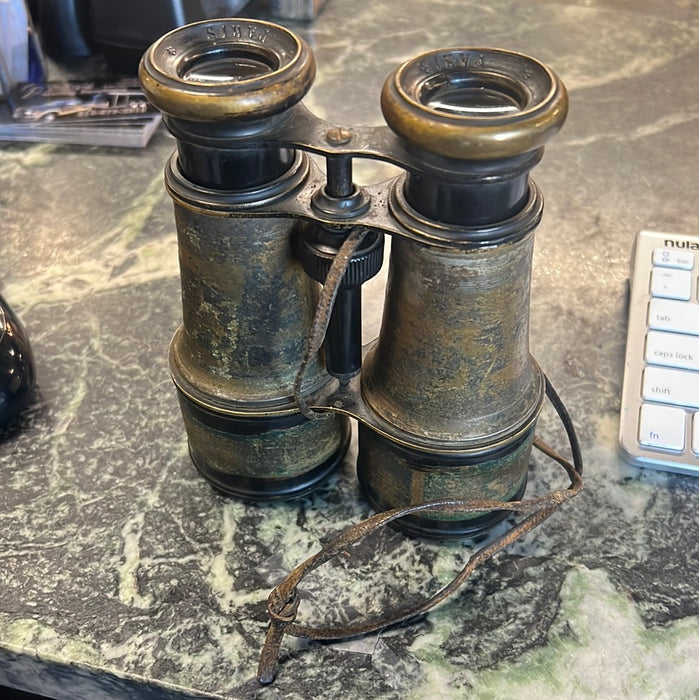 PAIR OF ANTIQUE WWI PARIS BINOCULARS