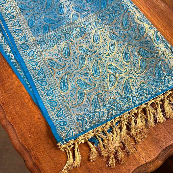 BLUE AND GOLD PAISLEY TAPESTRY