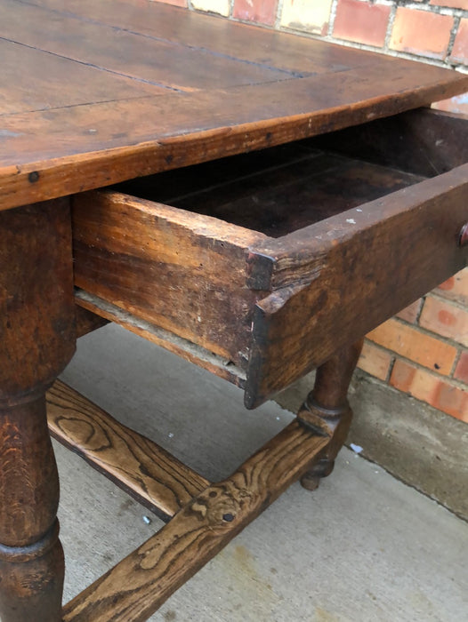 18TH CENTURY OAK FARM TABLE WITH DRAWERS IN EACH END