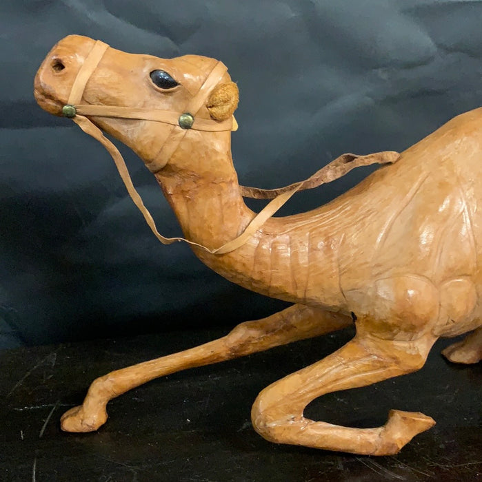 LEATHER CAMEL FIGURE