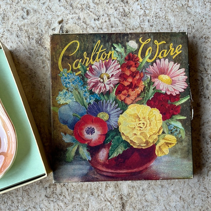 CARLTON WARE PEAR DISH AND SPOON SET IN BOX