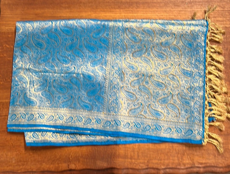 BLUE AND GOLD PAISLEY TAPESTRY