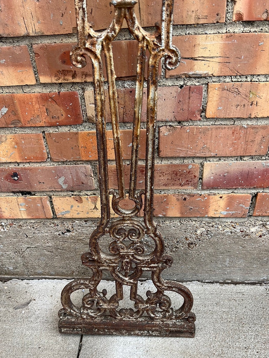 FRENCH SCROLLY CAST IRON 19TH C. FIELD CROSS