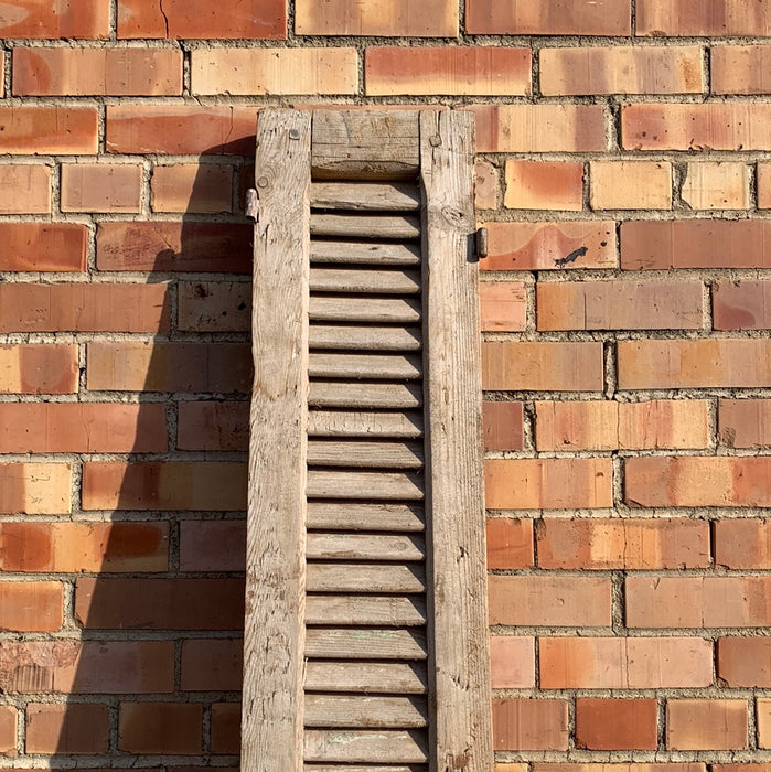 SINGLE RAW PINE SHUTTER