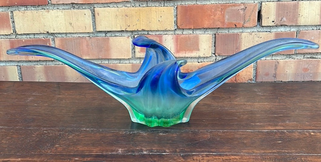 ART GLASS BLUE AND GREEN CENTERPIECE