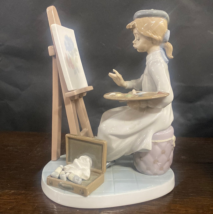 LLADRO ARTIST GIRL WITH EASEL