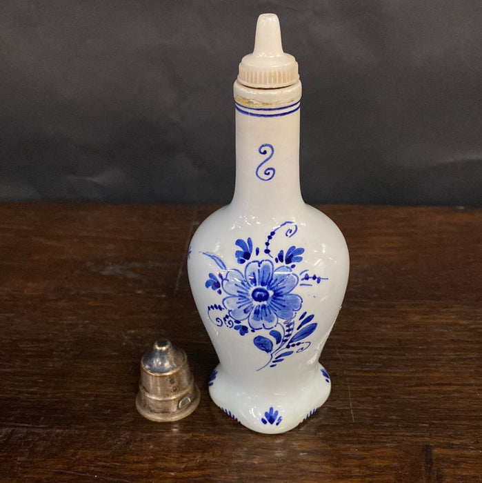 SMALL DELFT CARAFE