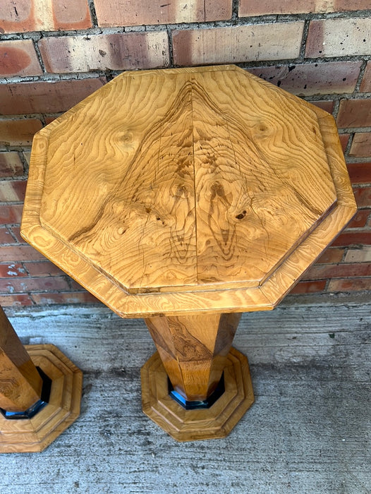 PAIR OF TAPERED DECO BURL ASH AND EBONIZED PEDESTALS