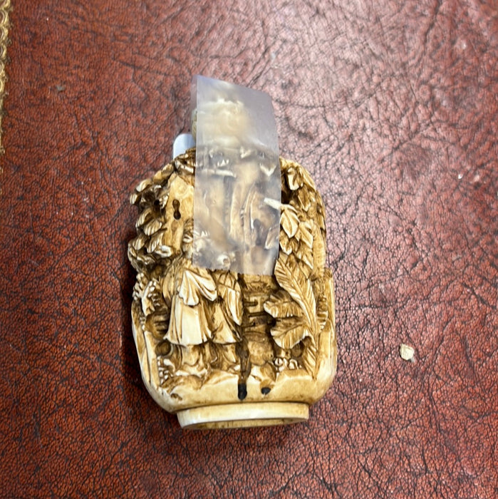 SMALL ASIAN CARVED BONE SNUFF BOTTLE
