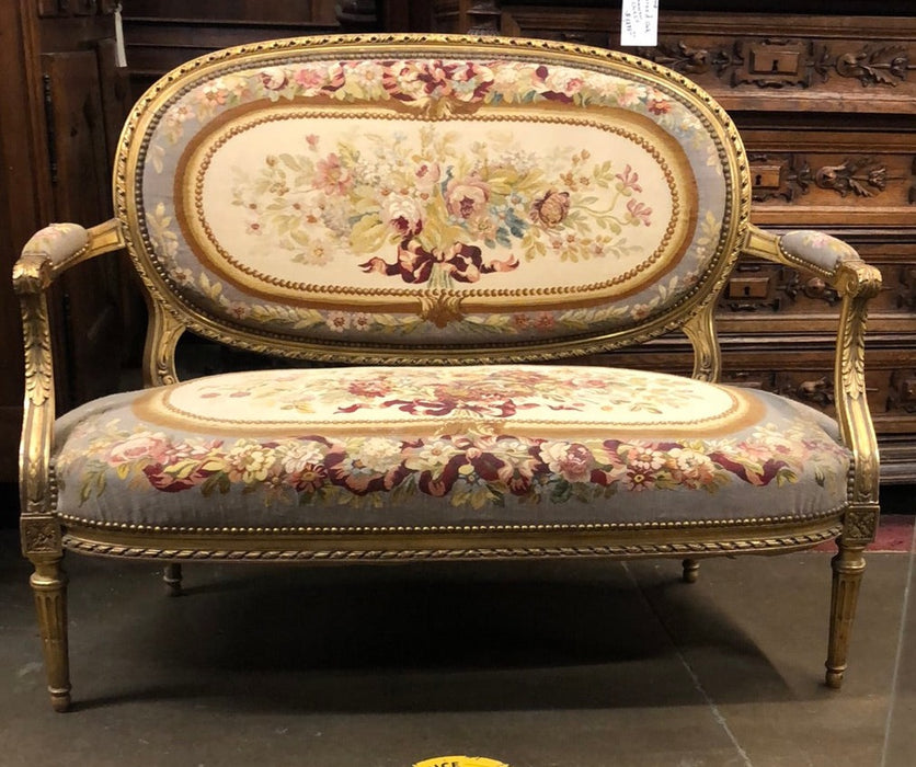 LOUIS XVI GILT SETTEE