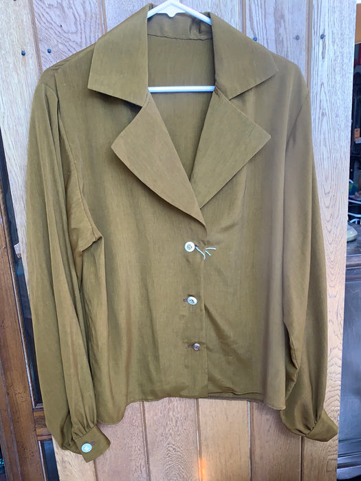 BROWN SHIRT WITH LARGE WHITE BUTTONS