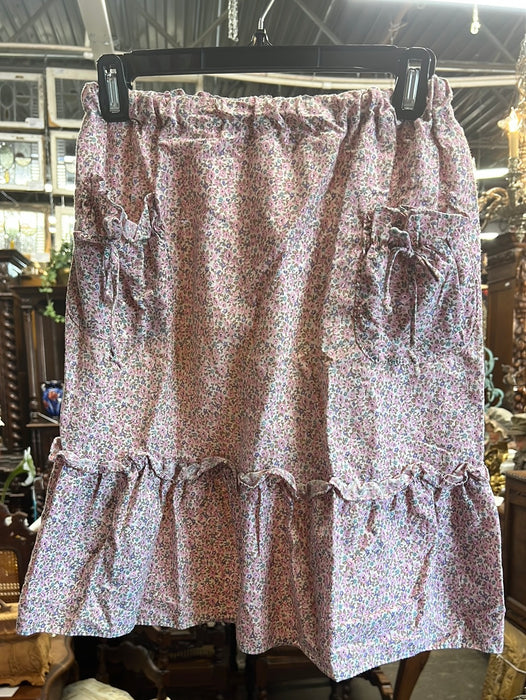 PINK FLORAL SKIRT WITH POCKETS