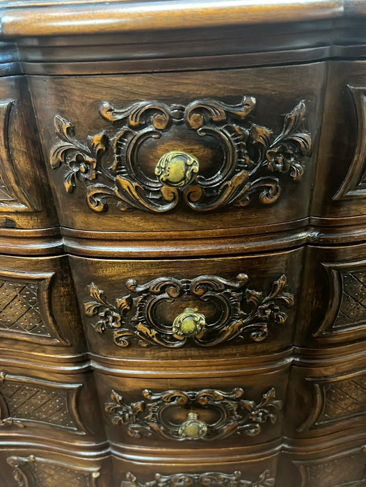 WALNUT PAW-FOOTED 4 DRAWER FRENCH CHEST