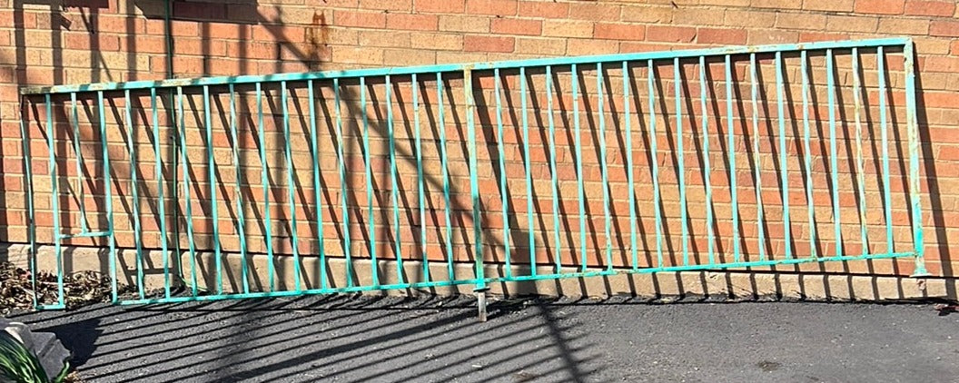 16' IRON GREEN RAIL