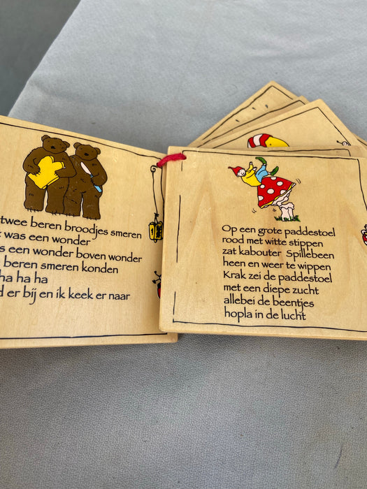 DUTCH CHILD'S POETRY WOOD TILES