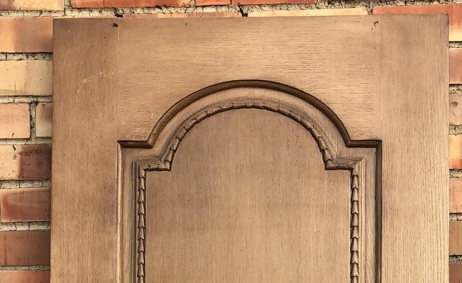 NARROW PAINTED OAK DOOR WITH CARVED DETAIL