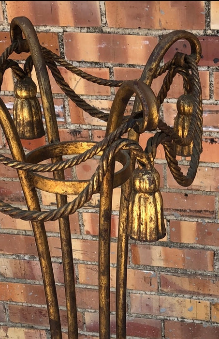 TASSEL SWAGGED GOLD IRON PLANT STAND