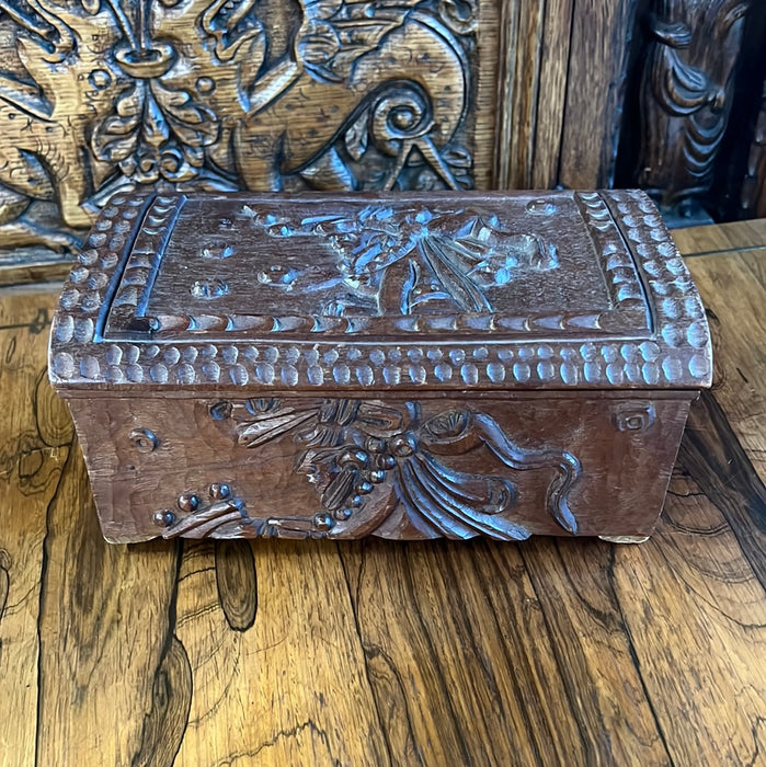 CARVED MAHOGANY BOX WITH INDIGINOUS PEOPLES