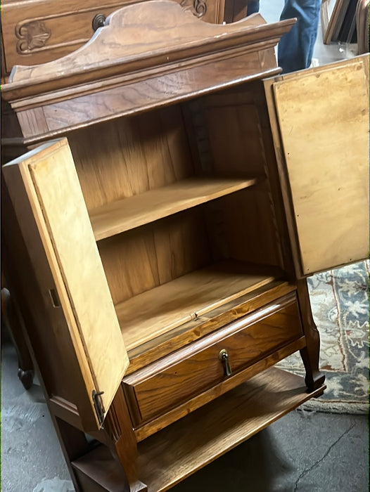 OAK WALL CABINET