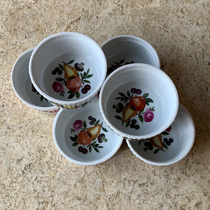 SET OF 6 PORCELAINE DE PARIS RAMEKINS