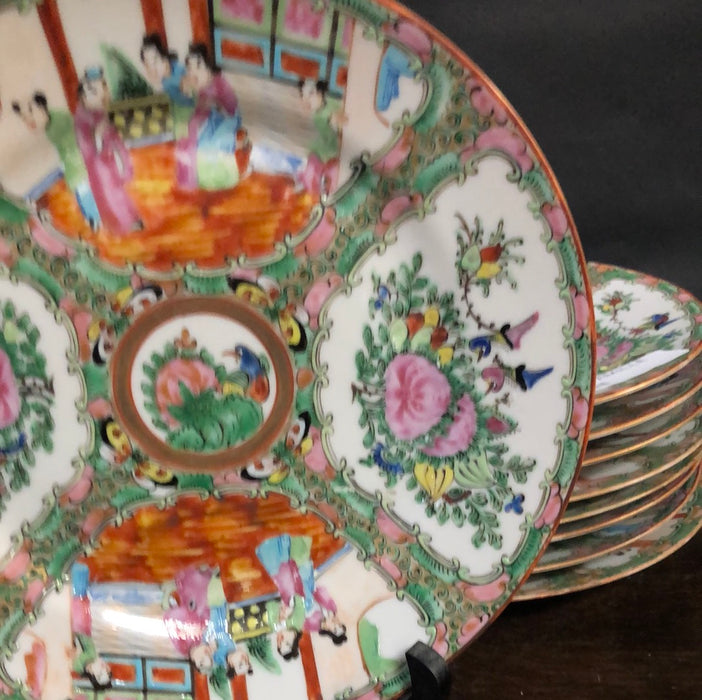 SET OF TWELVE ROSE FAMILLE DINNER PLATES