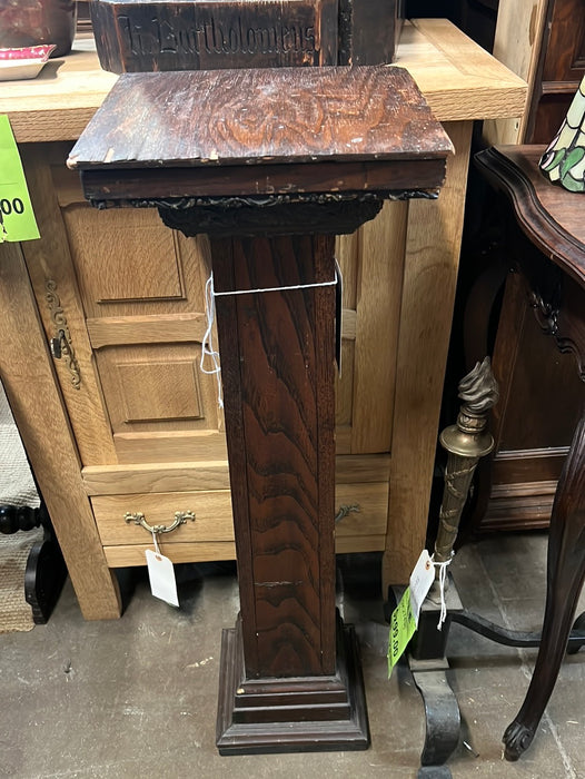 OAK SQUARE PEDESTAL