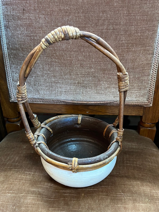 SMALL WHITE POTTERY PLANTER WITH BASKET HANDLE