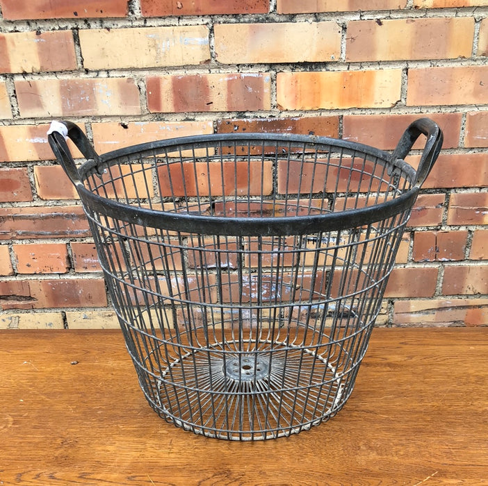 METAL MUSSEL BASKET