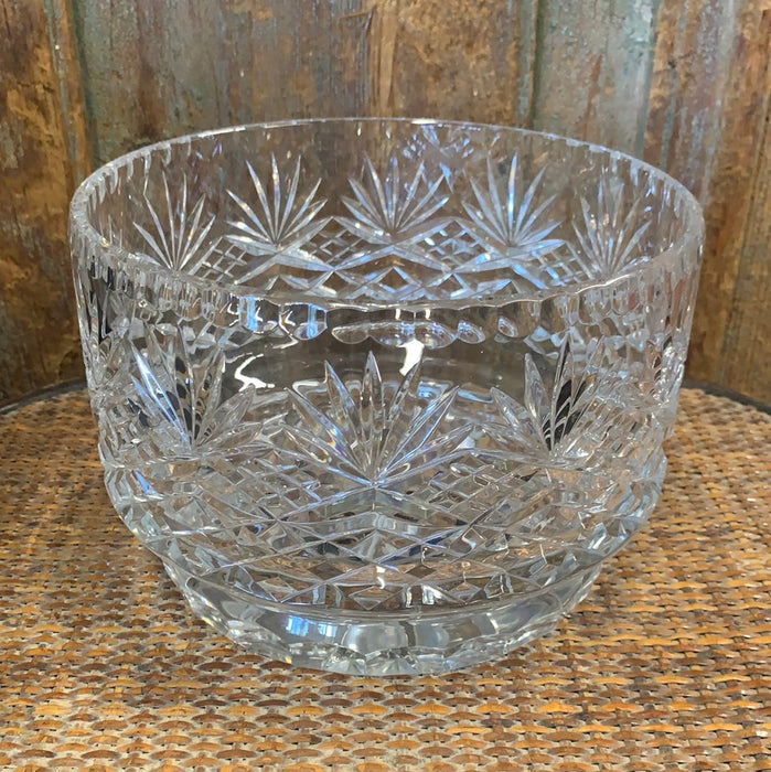 LARGE CUT CRYSTAL SERVING BOWL