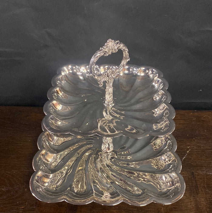 SILVERPLATE  2 TIER SQUARE TRAY