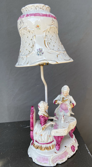 ITALIAN MUSICIANS PORCELAIN LAMP - AS FOUND