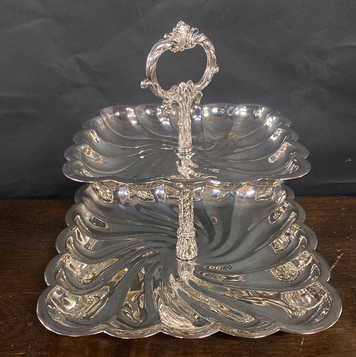 SILVERPLATE  2 TIER SQUARE TRAY