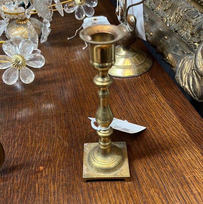 SMALL SINGLE BRASS CANDLE STAND
