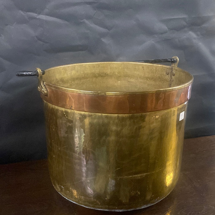 COPPER BAND AND BRASS IRON HANDLE MEDIUM POT