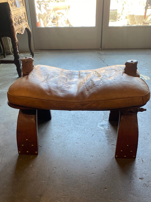 LEATHER TOP CAMEL SEAT