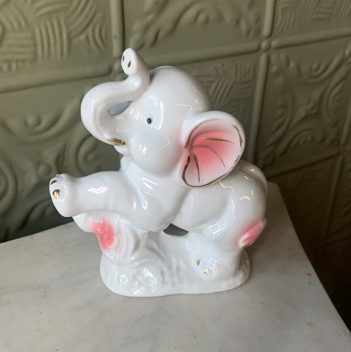 SMALL WHITE ELEPHANT FIGURE