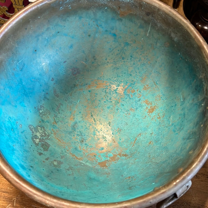 ROUND COPPER WITH BLUE BOWL